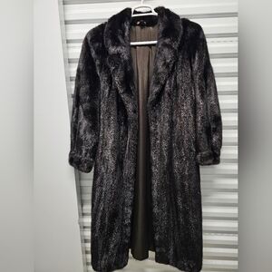LUXURIOUS AUTHENTIC MINK FUR FULL LENGTH FUR COAT SIZE: LARGE possibly  XLARGE